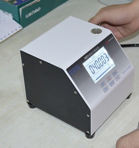 충전 가능한 리?? 배터리와 0.05% F.S 정확성으로 휴대용 혈압 모니터